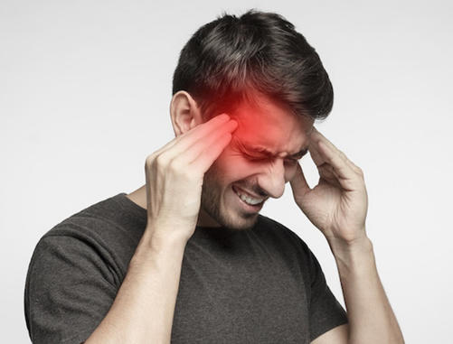 Tại sao người bệnh đau đầu nên lựa chọn Bách Thống Vương? 