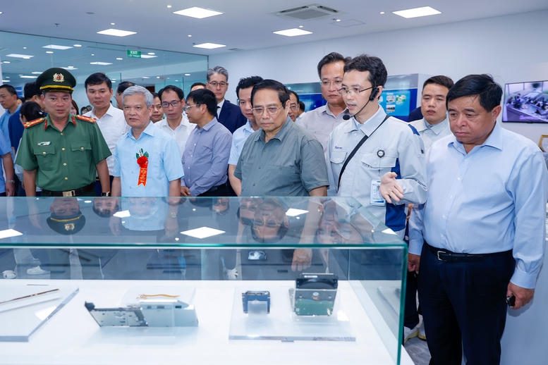 Thủ tướng dự lễ khởi công, thăm một số dự án trọng điểm tại Hưng Yên