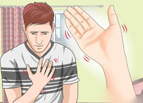 Làm sao khắc phục chứng run tay ở người trẻ hiệu quả, an toàn?