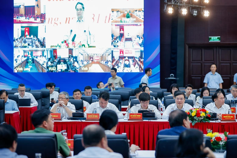 Thủ tướng chủ trì Hội nghị toàn quốc nâng cao hiệu quả cung cấp và sử dụng dịch vụ công trực tuyến