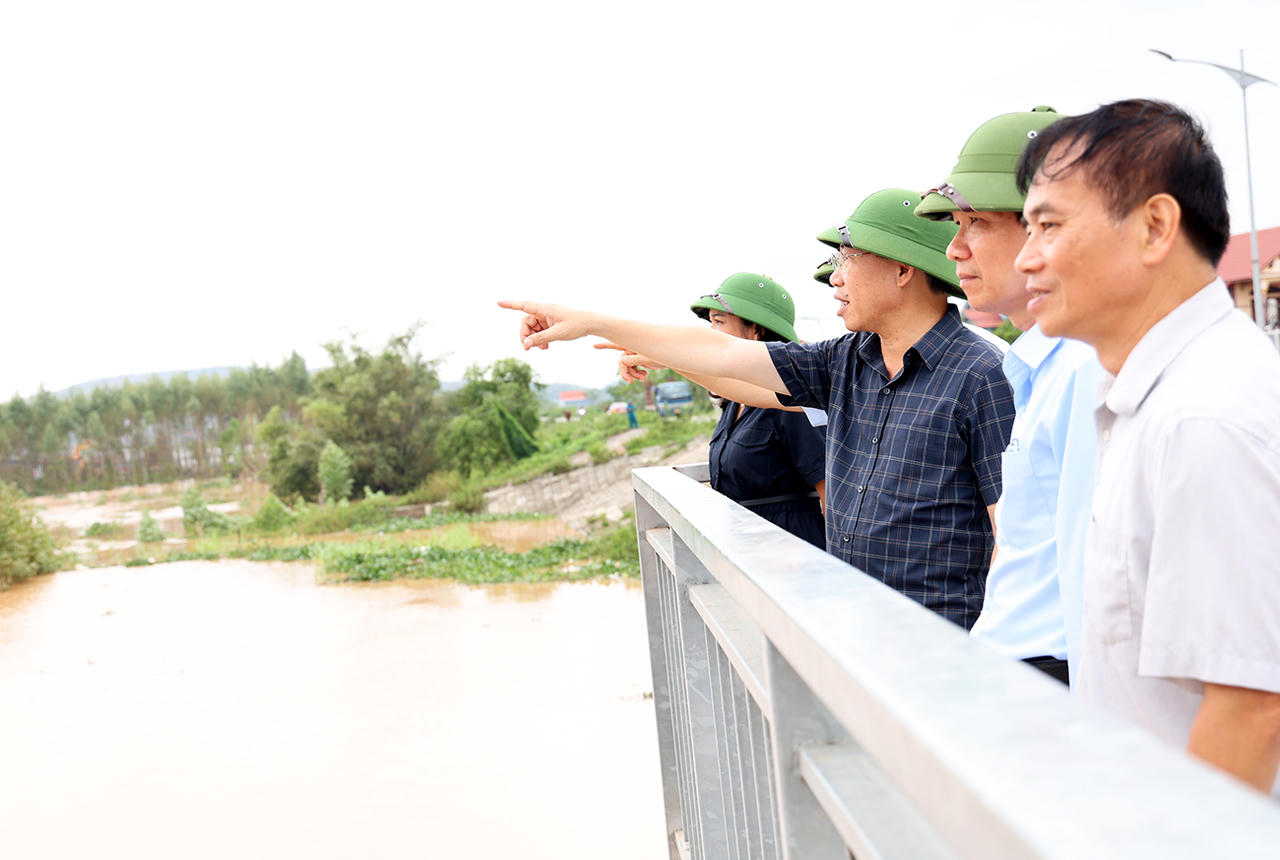 Bắc Giang nhiều nơi ngập nặng sau cơn bão số 3