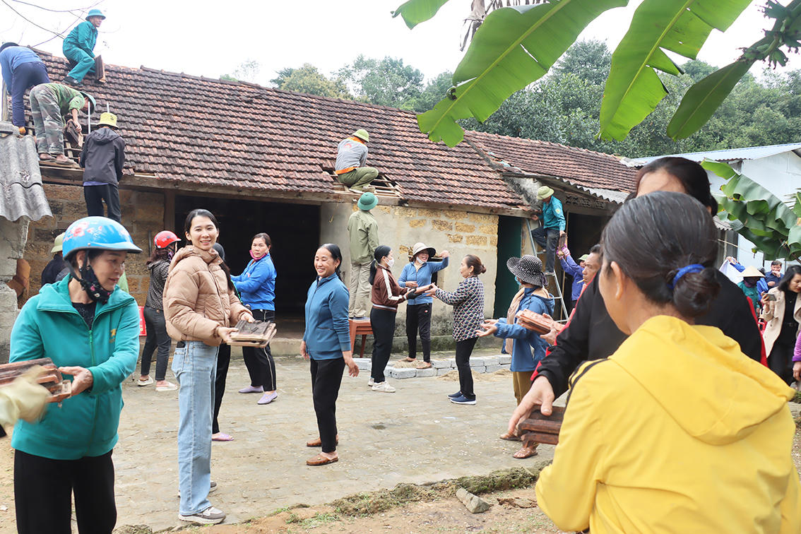 Báo Pháp luật Việt Nam hỗ trợ 100 triệu đồng xây dựng nhà ở cho một hộ dân ở Hà Tĩnh