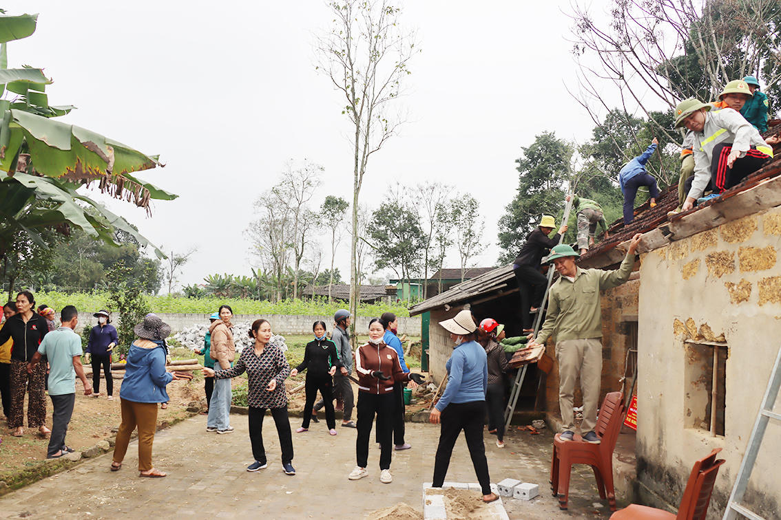 Báo Pháp luật Việt Nam hỗ trợ 100 triệu đồng xây dựng nhà ở cho một hộ dân ở Hà Tĩnh