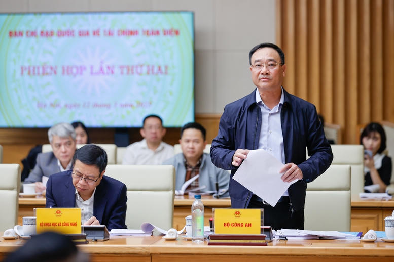 Thủ tướng: Mọi người được tiếp cận bình đẳng, thụ hưởng thành quả và bảo vệ an toàn với các dịch vụ tài chính