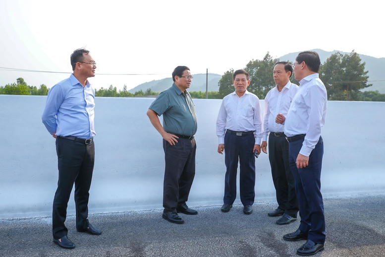 Thủ tướng: Không lùi tiến độ sân bay Long Thành, nếu chậm tiến độ thì thay người