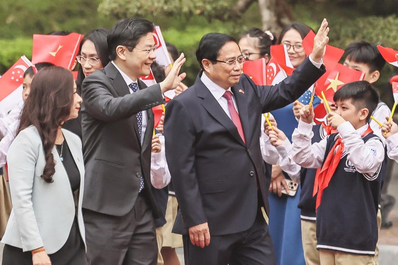 Thủ tướng Phạm Minh Chính chủ trì Lễ đón Thủ tướng Singapore thăm chính thức Việt Nam