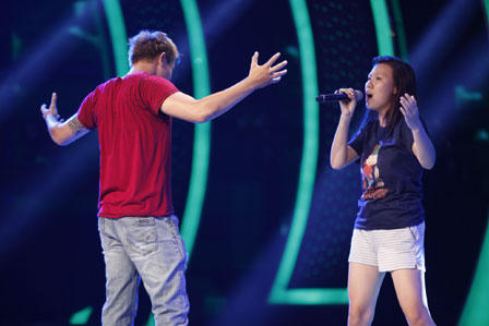 Phương Linh ủng hộ “bạn trai” thành quán quân Vietnam Idol