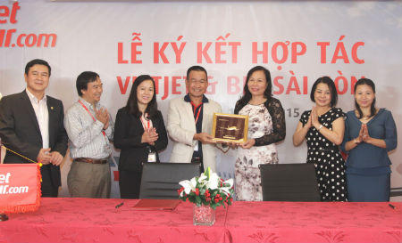 Vietjet ký kết hợp tác với Bia Sài Gòn (Sabeco)