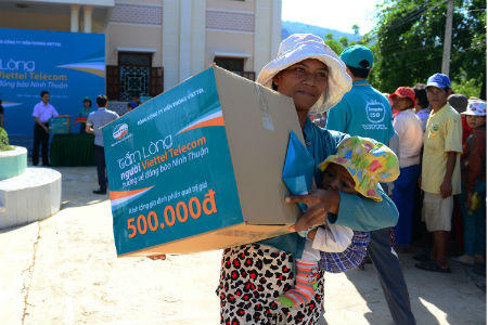 Viettel tặng 19 tấn hàng hóa cho đồng bào Ninh Thuận