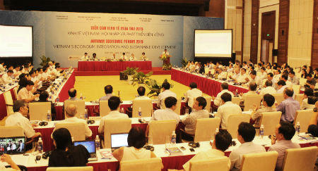 Diễn đàn Kinh tế mùa Thu 2015: Những tranh luận nổi bật