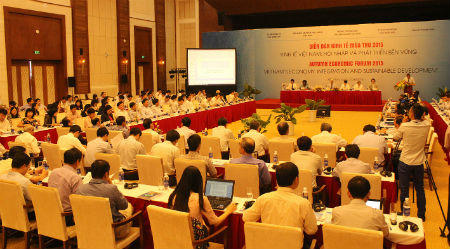 Diễn đàn Kinh tế mùa Thu 2015: Những tranh luận nổi bật