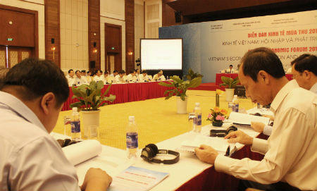 Diễn đàn Kinh tế mùa Thu 2015: Những tranh luận nổi bật