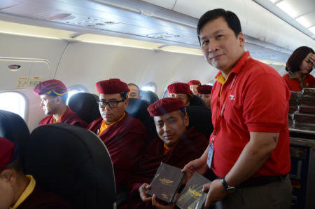 Vietjet đồng hành cùng Tăng đoàn Phật giáo