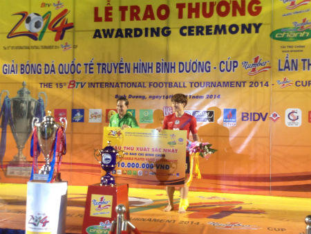 Number 1 tài trợ chính giải bóng đá quốc tế tại Bình Dương