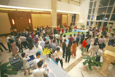 Gần 300 nhà đầu tư tổ chức, CTCK tham dự buổi gặp mặt của FLC và HOSE