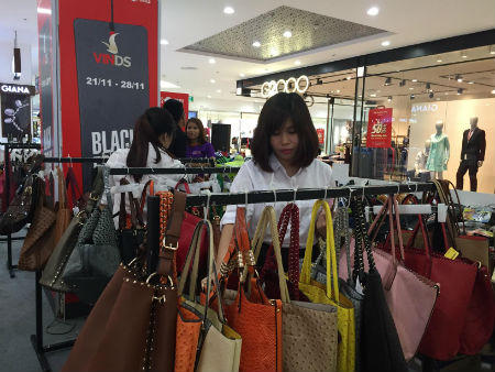 Hàng loạt thương hiệu lớn rộn ràng chuẩn bị Black Friday