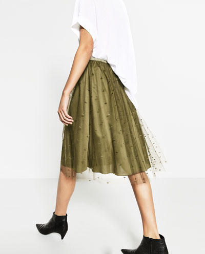 Tín đồ thời trang Việt tạo doanh thu kỷ lục cho Zara trong ngày đầu khai trương