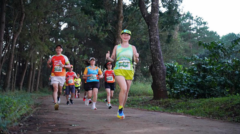 Sôi động giải chạy Gia Lai City Trail 2024 - Giấc mơ đại ngàn 