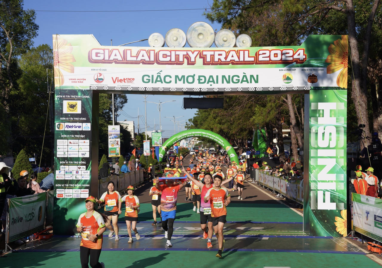 Sôi động giải chạy Gia Lai City Trail 2024 - Giấc mơ đại ngàn 