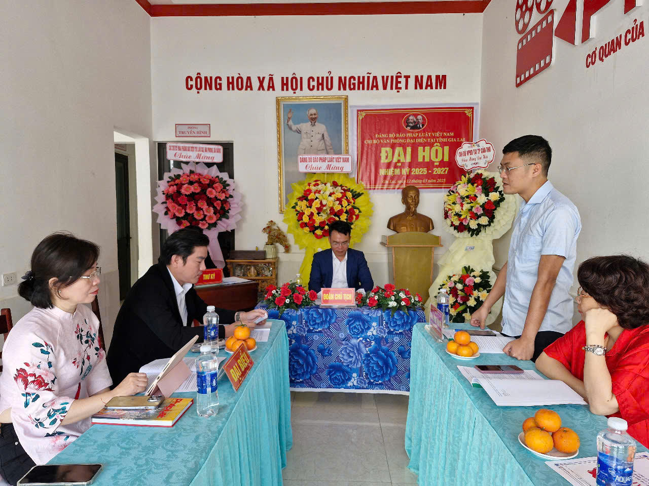 Chi bộ Văn phòng Đại diện Báo Pháp luật Việt Nam tại tỉnh Gia Lai tổ chức Đại hội nhiệm kỳ 2025-2027