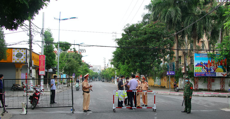 Giấy tờ người dân cần có khi qua các chốt ở Thành phố Phủ Lý