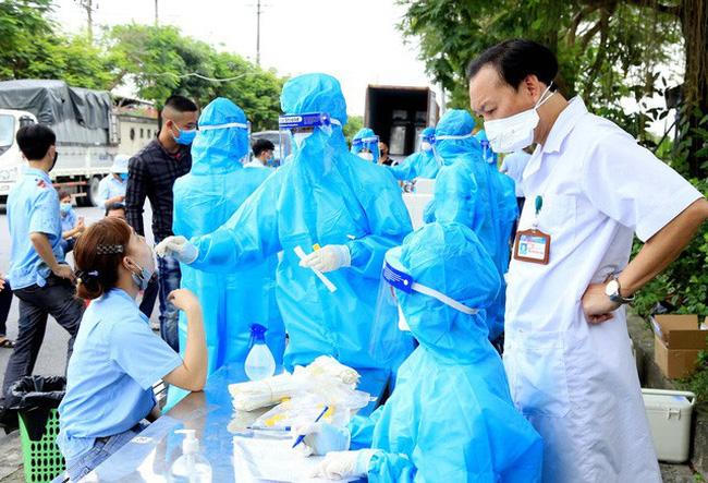 Hà Nam tiếp tục phát sinh ổ dịch mới, hàng chục công nhân dương tính