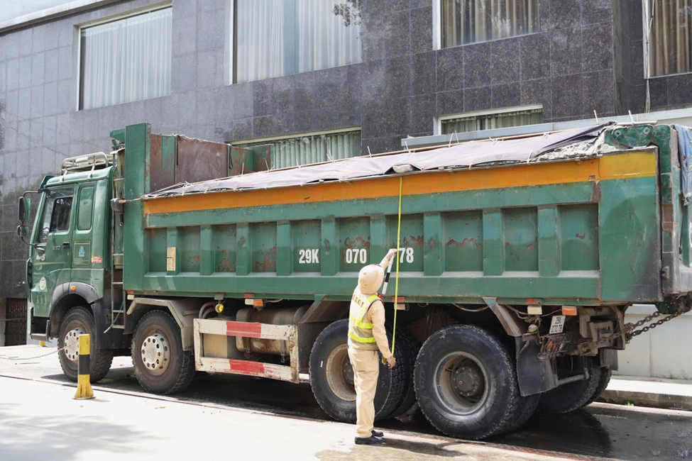 Cảnh sát giao thông Hà Nội triển khai cao điểm tấn công trấn áp tội phạm