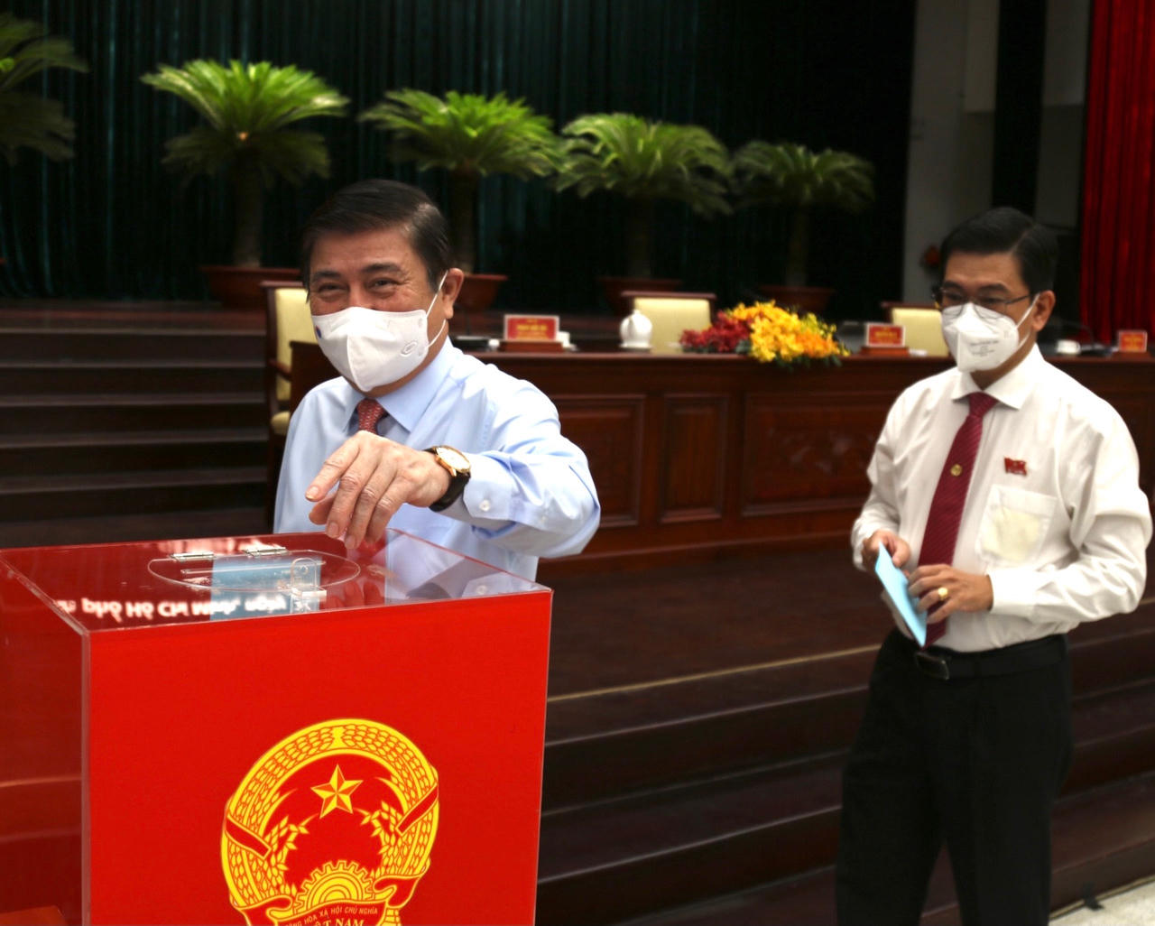 Ông Nguyễn Thành Phong tái đắc cử Chủ tịch UBND TP HCM khóa X