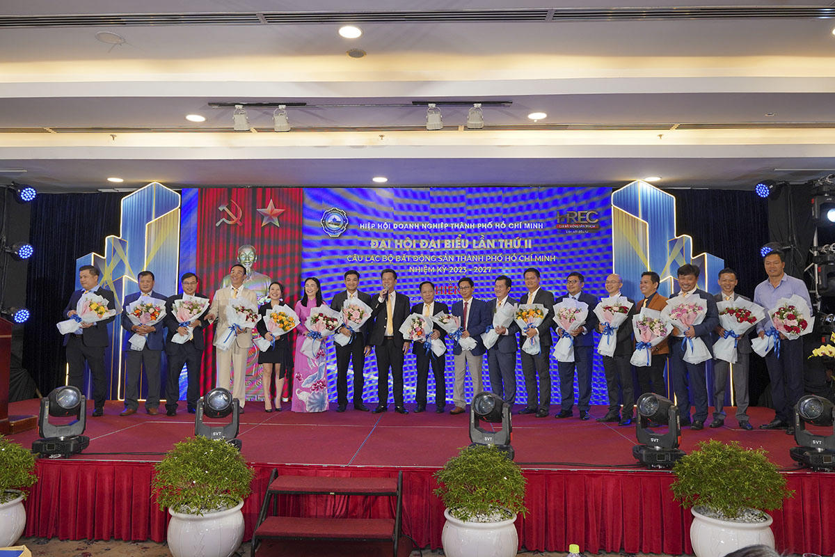HREC ra mắt Ban chấp hành nhiệm kì II: Trẻ hóa, năng động và nhiệt huyết