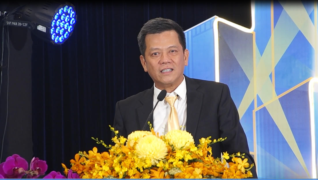 HREC ra mắt Ban chấp hành nhiệm kì II: Trẻ hóa, năng động và nhiệt huyết