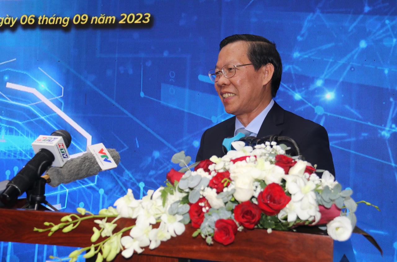 Ra mắt Trung tâm điện tử và vi mạch bán dẫn tại Khu Công nghệ cao TP Hồ Chí Minh