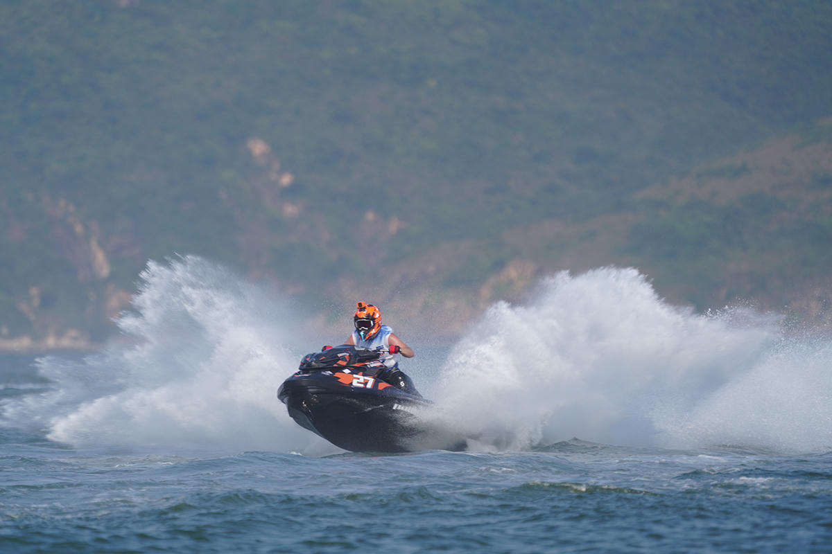 Hào hứng, kịch tính ở Giải Vô địch Thế giới mô tô nước tại Bình Định