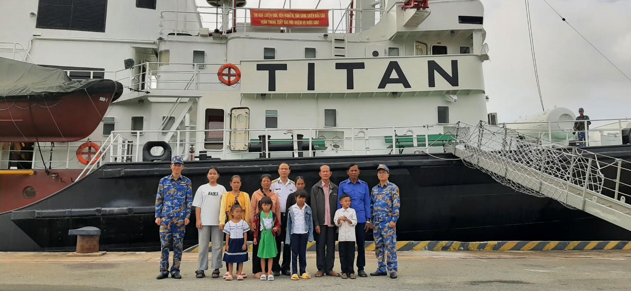 Lữ đoàn 125, Vùng 2 Hải quân đạt nhiều kết quả nổi bật trong huấn luyện, quản lý kỷ luật