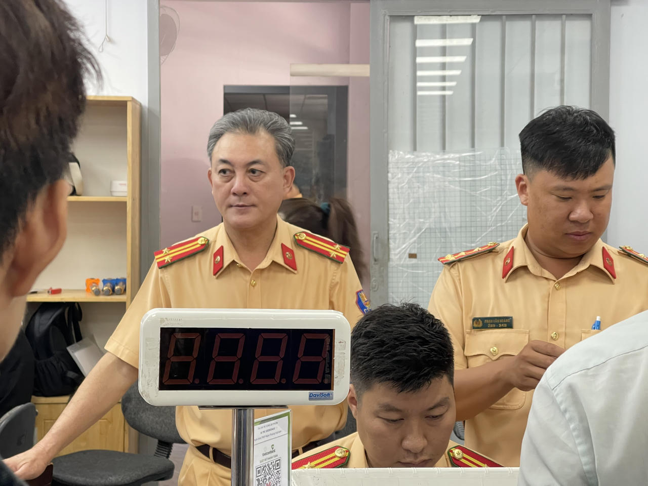 Hình ảnh ngày đầu Công an TP HCM tiếp nhận cấp giấy phép lái xe