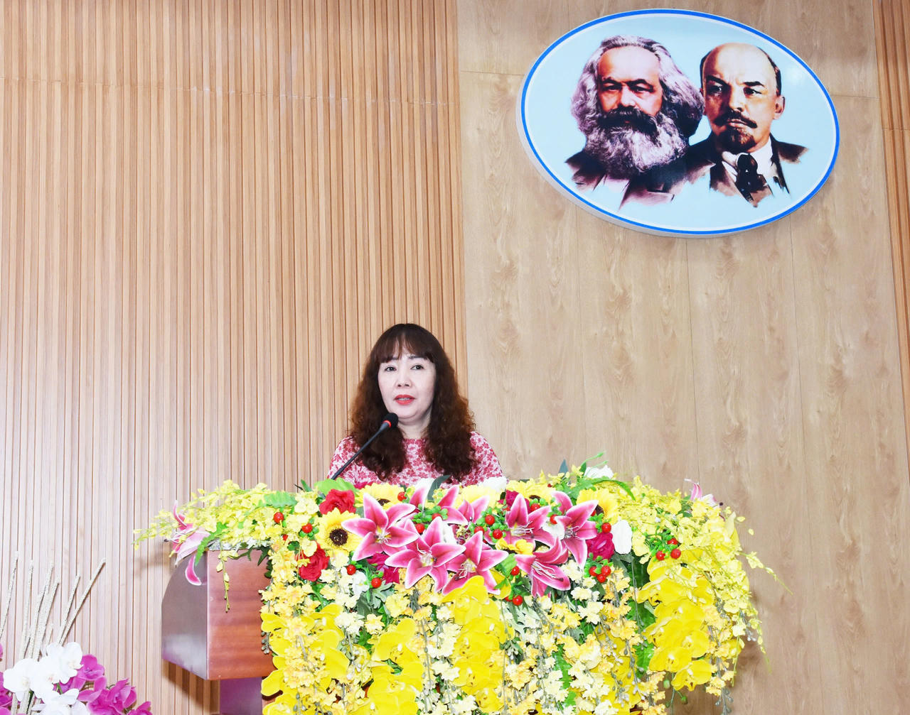 Quy định 144: Chuẩn mực đạo đức cách mạng trong giai đoạn mới