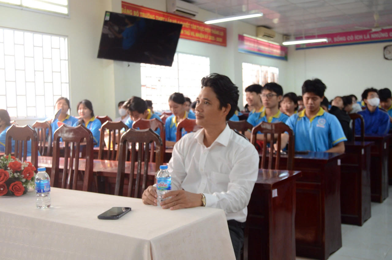 Trường Cao đẳng Cộng đồng Đồng Tháp tổ chức đào tạo kỹ năng mềm cho học sinh 