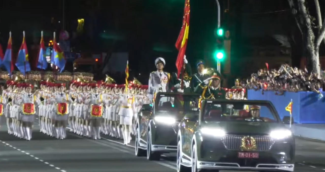 Hợp luyện diễu binh 30/4 quy mô lớn lần đầu tiên ở TP HCM