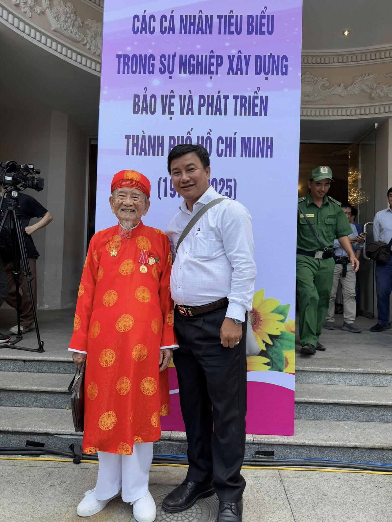 Tôn vinh 60 cá nhân tiêu biểu trong 50 năm xây dựng, bảo vệ và phát triển TP HCM