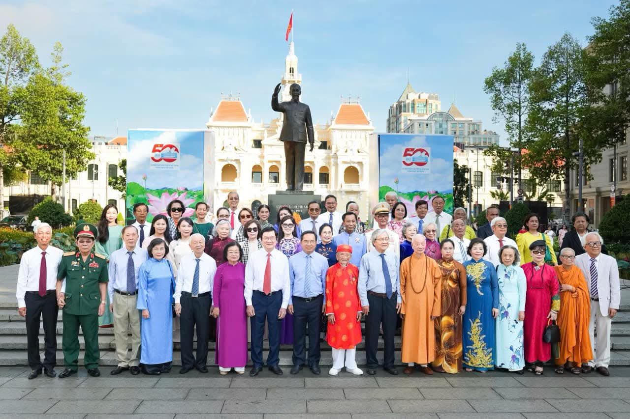 Tôn vinh 60 cá nhân tiêu biểu trong 50 năm xây dựng, bảo vệ và phát triển TP HCM