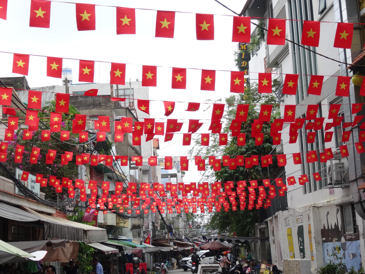 Không khí hào hùng nhắc nhớ những ngày tháng 4 lịch sử ở TP HCM