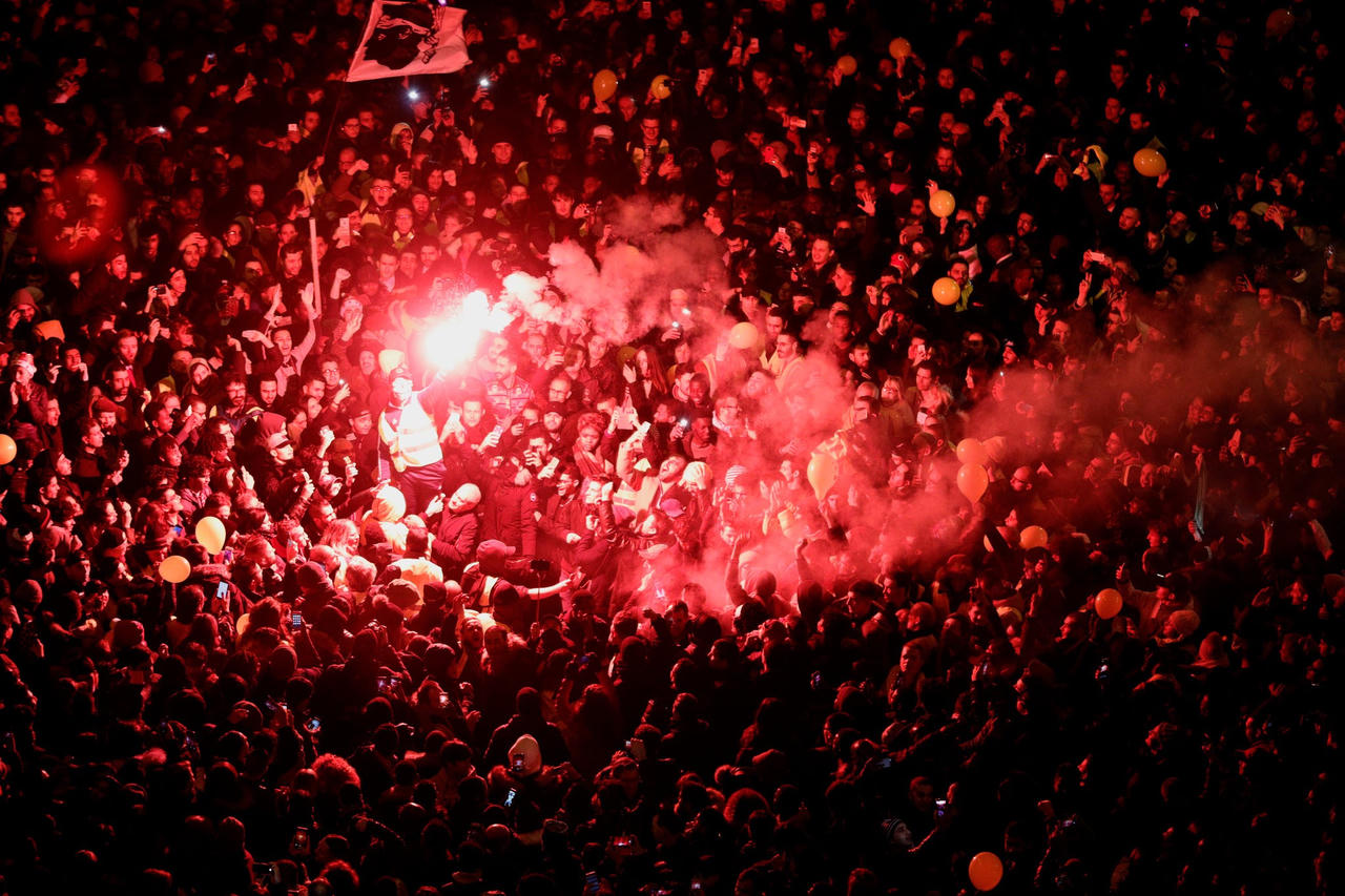 Chiêm ngưỡng pháo hoa mừng năm mới tuyệt đẹp tại nhiều quốc gia