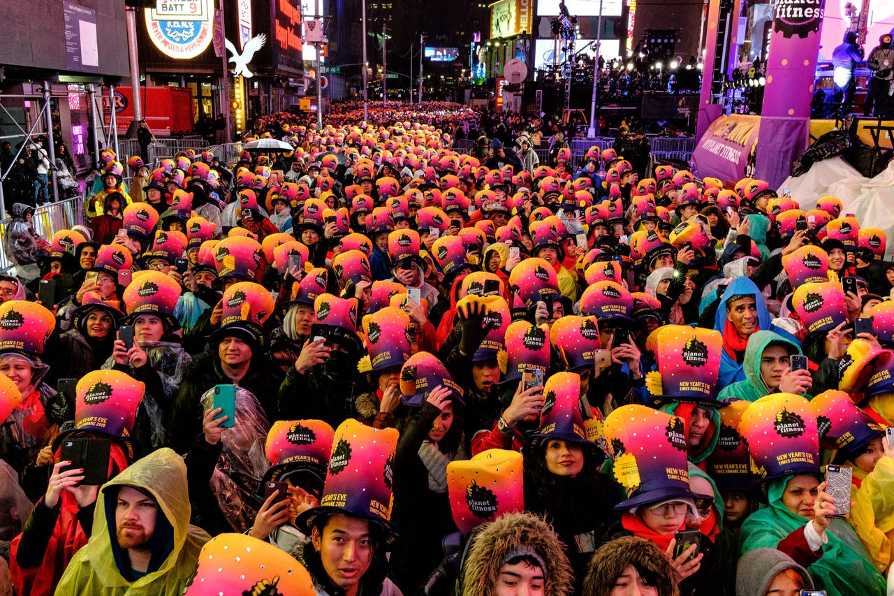 Chiêm ngưỡng pháo hoa mừng năm mới tuyệt đẹp tại nhiều quốc gia