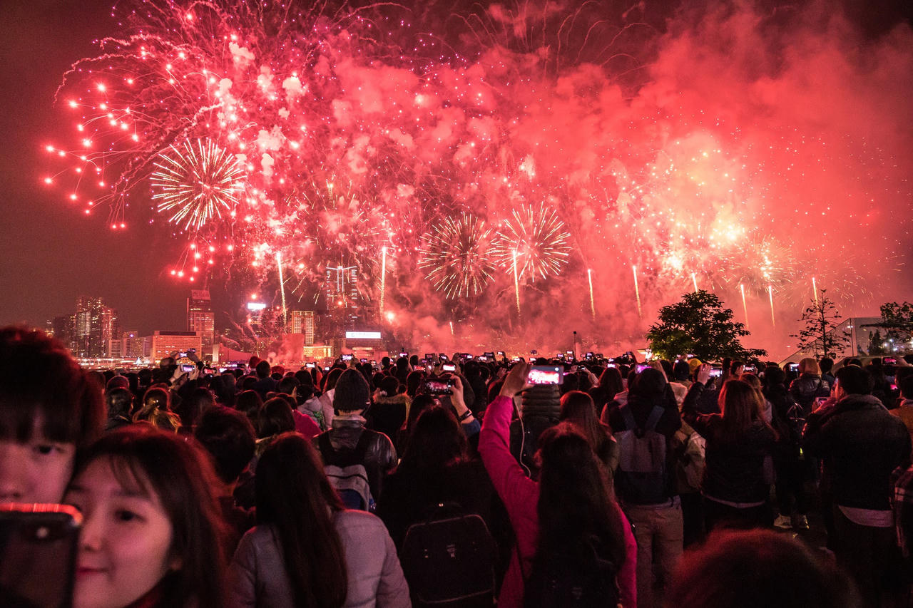 Chiêm ngưỡng pháo hoa mừng năm mới tuyệt đẹp tại nhiều quốc gia