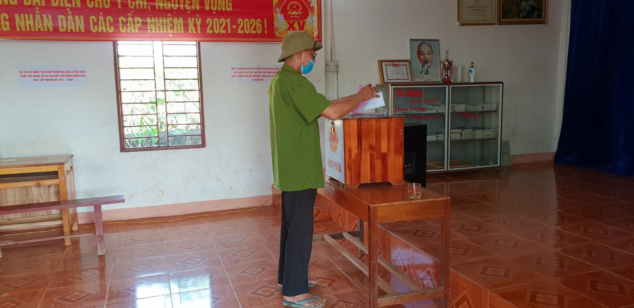 Cử tri Nghĩa Hiếu hòa chung nhịp đập non sông