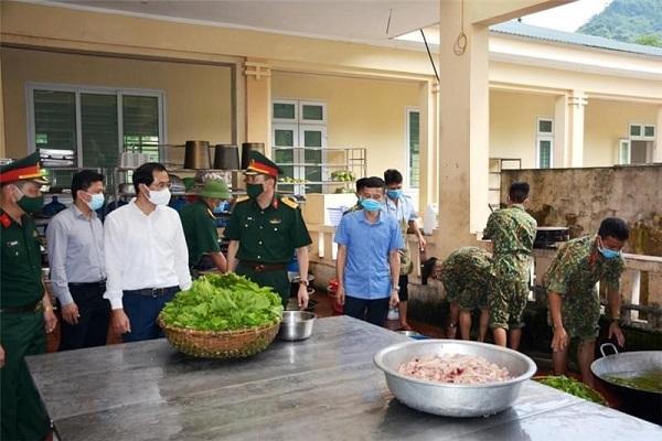 Chủ tịch UBND tỉnh Lào Cai yêu cầu nỗ lực ngăn chặn dịch lây lan ra cộng đồng