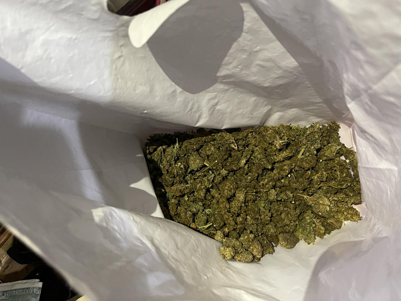 Bắt giữ shipper ma túy cần sa tại TP Lào Cai