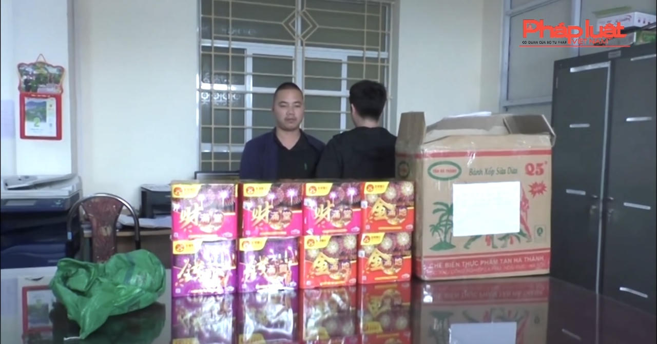 Công an huyện Bảo Thắng thu giữ gần 30kg pháo hoa nổ