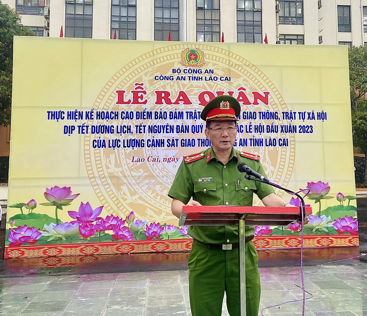 Công an loạt tỉnh, thành ra quân bảo đảm an ninh trật tự dịp Tết Quý Mão 2023