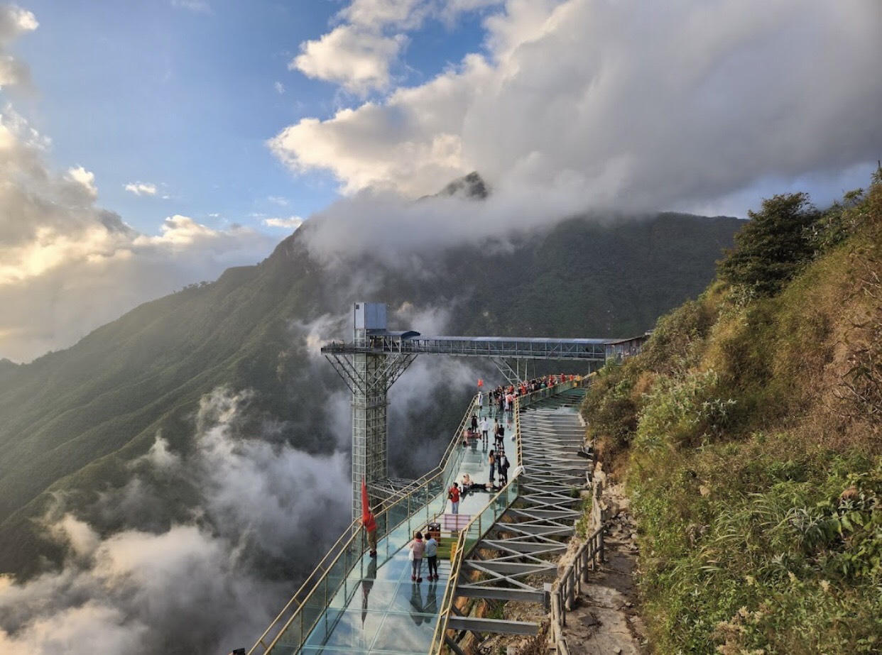 Đến Lai Châu thăm cầu kính cao nhất Việt Nam