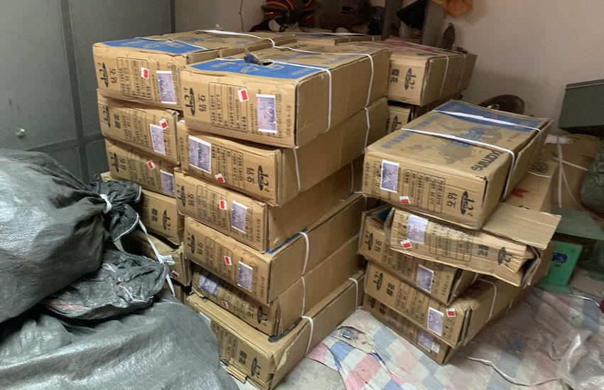 Thu giữ lô xe đạp trẻ em không rõ nguồn gốc